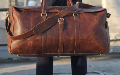 HOW TO LOOK COOL WITH A DUFFLE BAG?